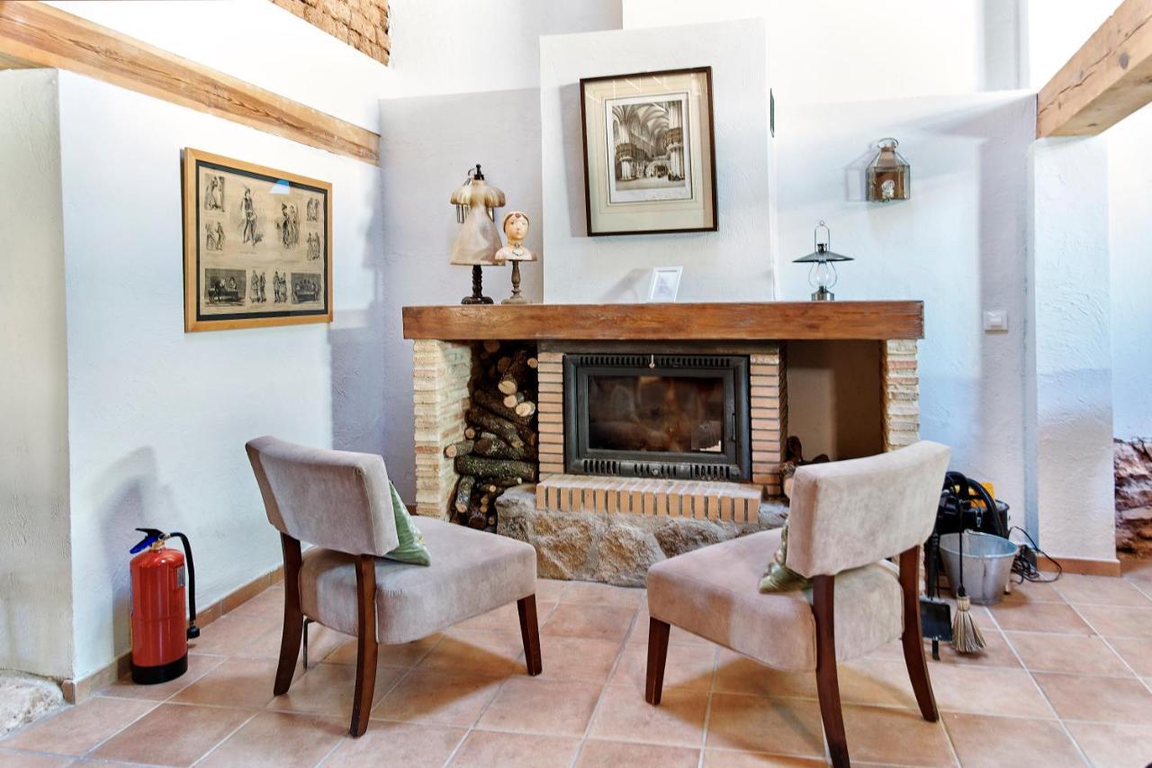 Hestia Vut Villa Ayllon Luaran gambar
